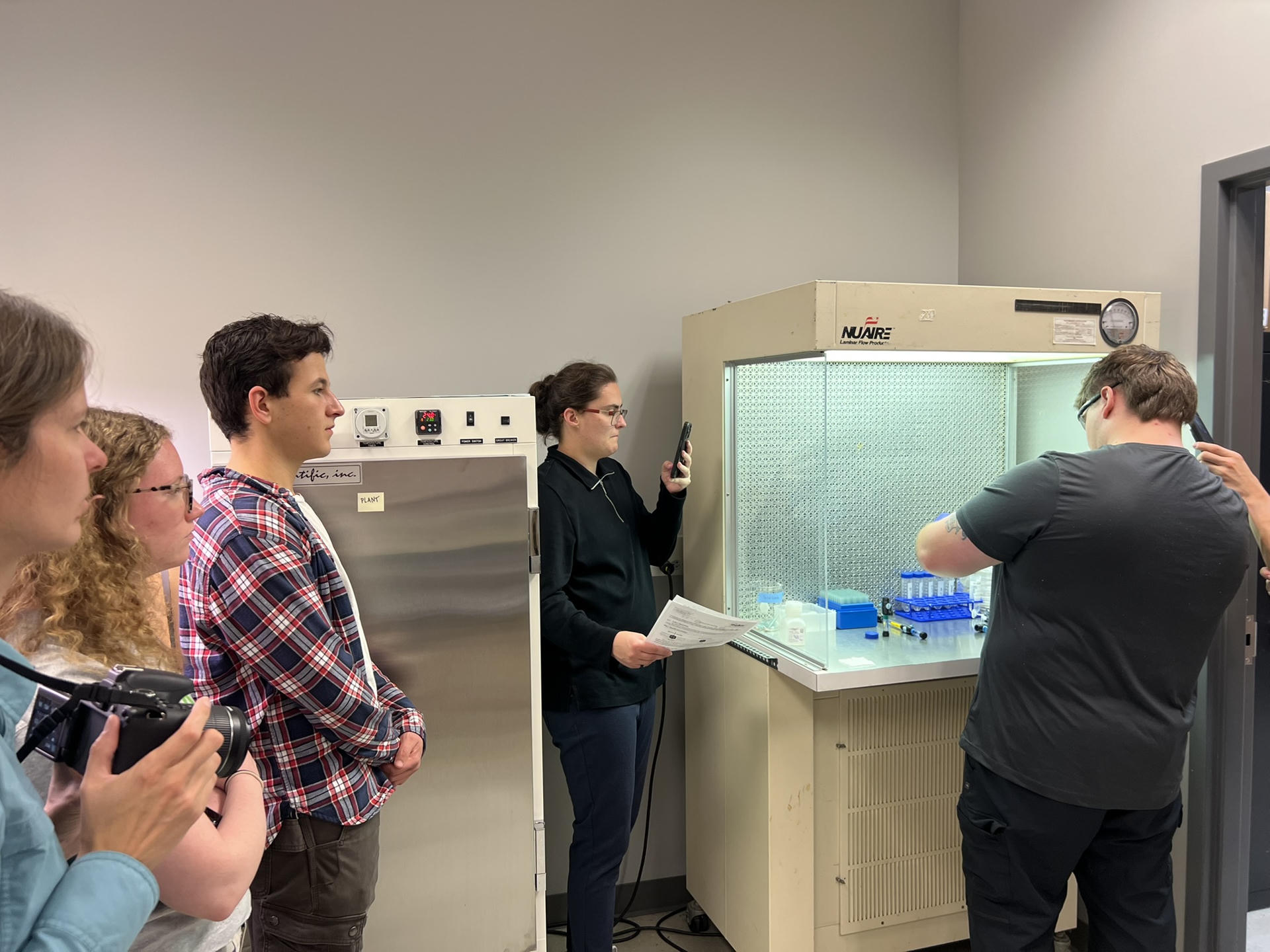 students preparing experiment