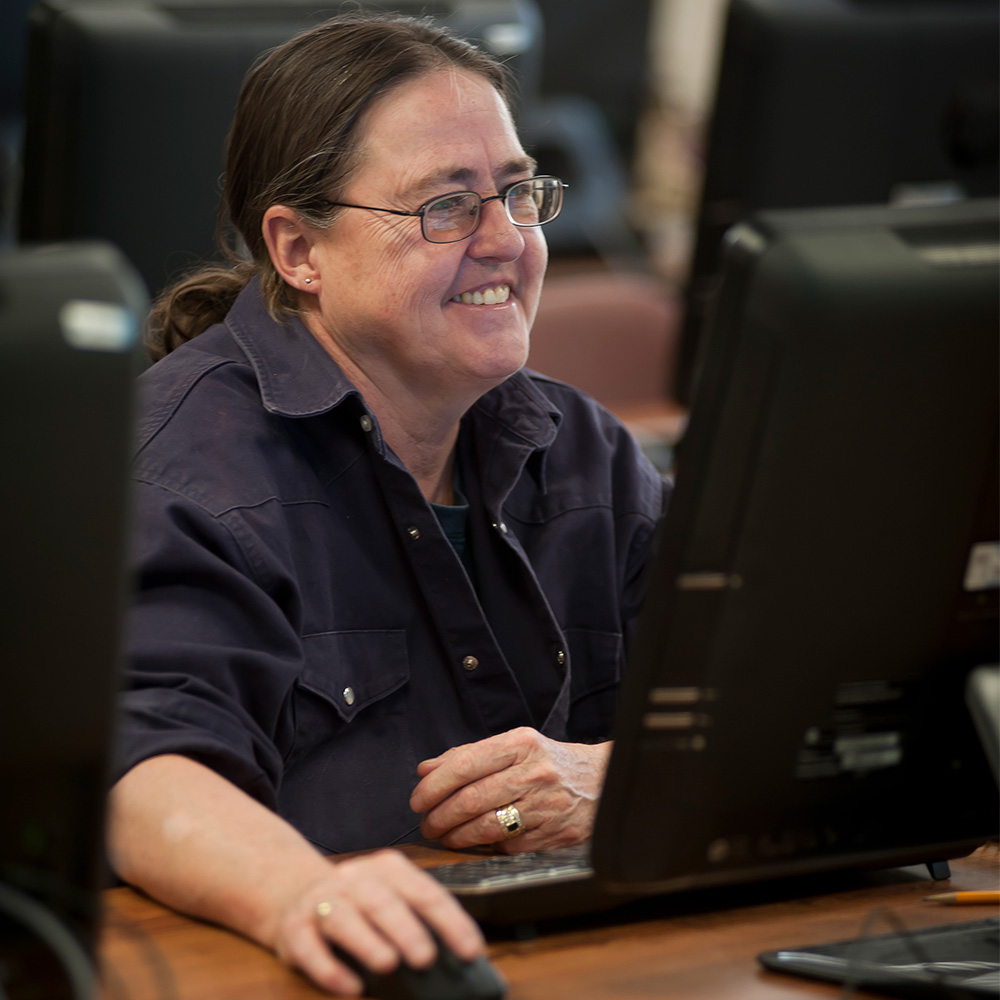 PPSC student in a computer lab