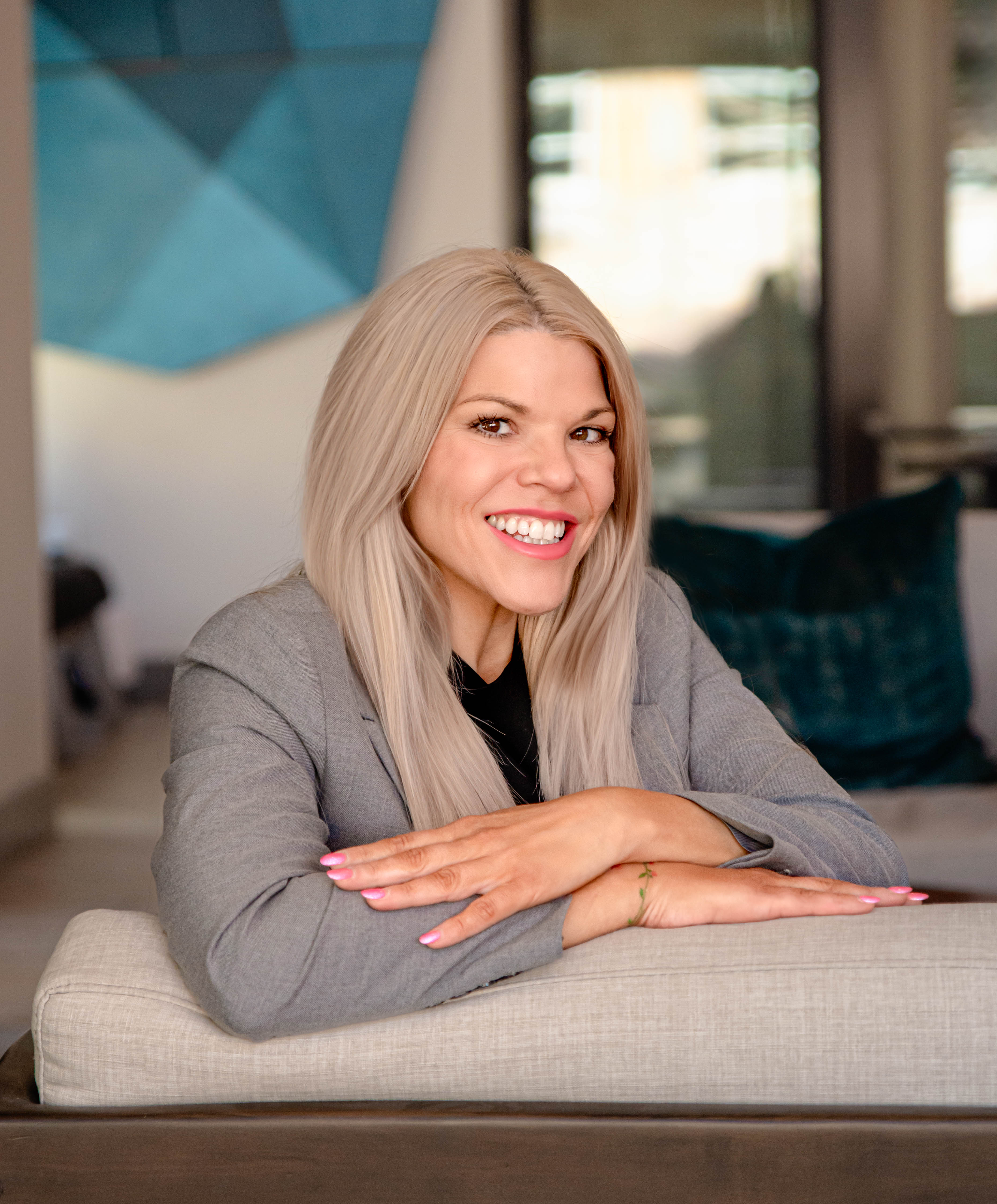 Amanda Darnell Headshot